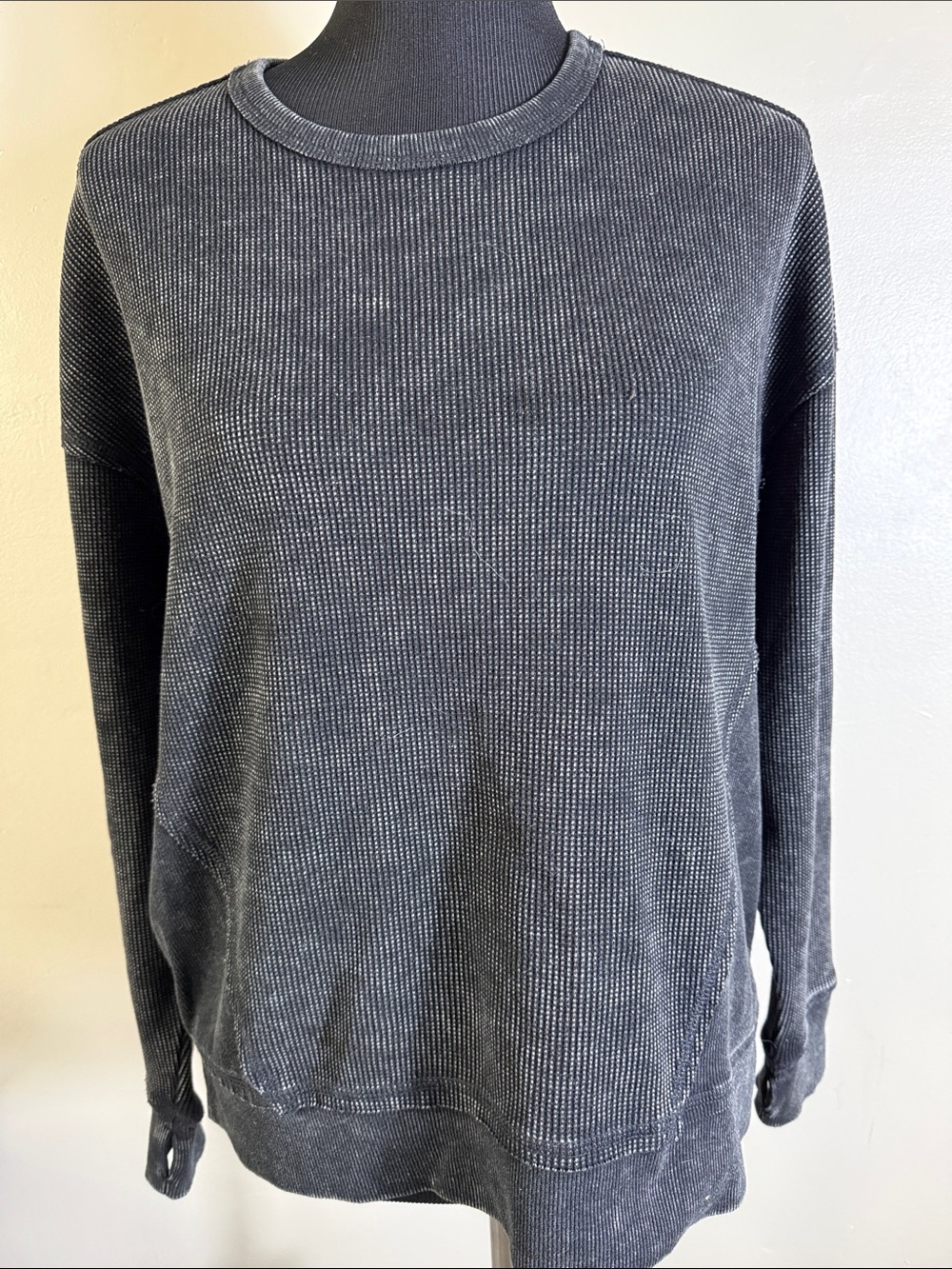 Seven 7 Washed Black Waffle Knit Crewneck Sweatshirt Sz M NWOT